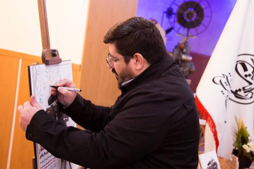 هنرمندان تجسمی با عمل به هنگام در میدان هستند