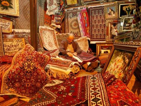 تا می توانید فرش دستباف ایرانی بخرید!