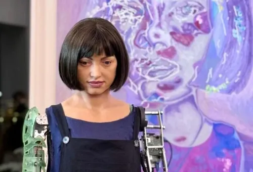 آیدا معمار شد!