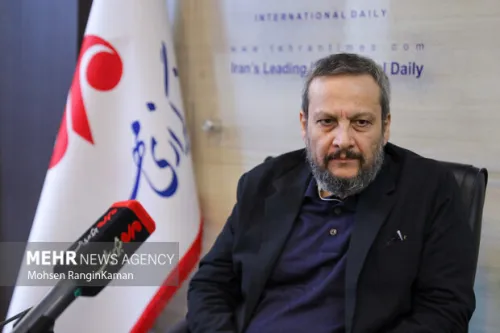 دیوار دین میرفتاح فرا می رسد ادای دین به بزرگان هنر و ادب
