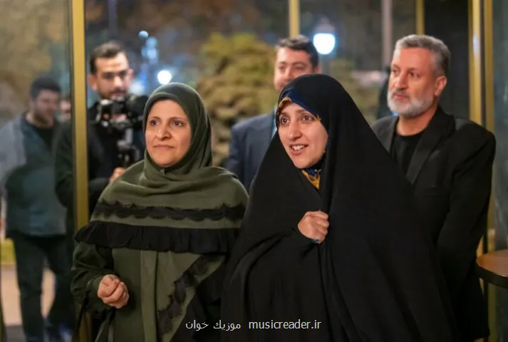 بازدید بهروز آذر از مدرسه شهدای محمدیه